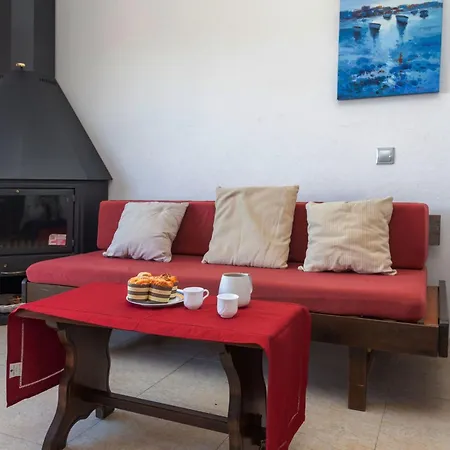 Mar I Muntanya-2 By Interhome Llança